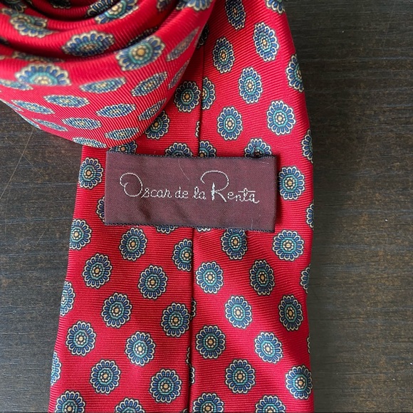 Assorted VINTAGE OSCAR DE LA RENTA Ties set - Picture 5 of 14